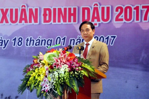 Quảng Ninh khai trương Hội chợ OCOP 2017 và Hội hoa Xuân Đinh Dậu  - ảnh 1